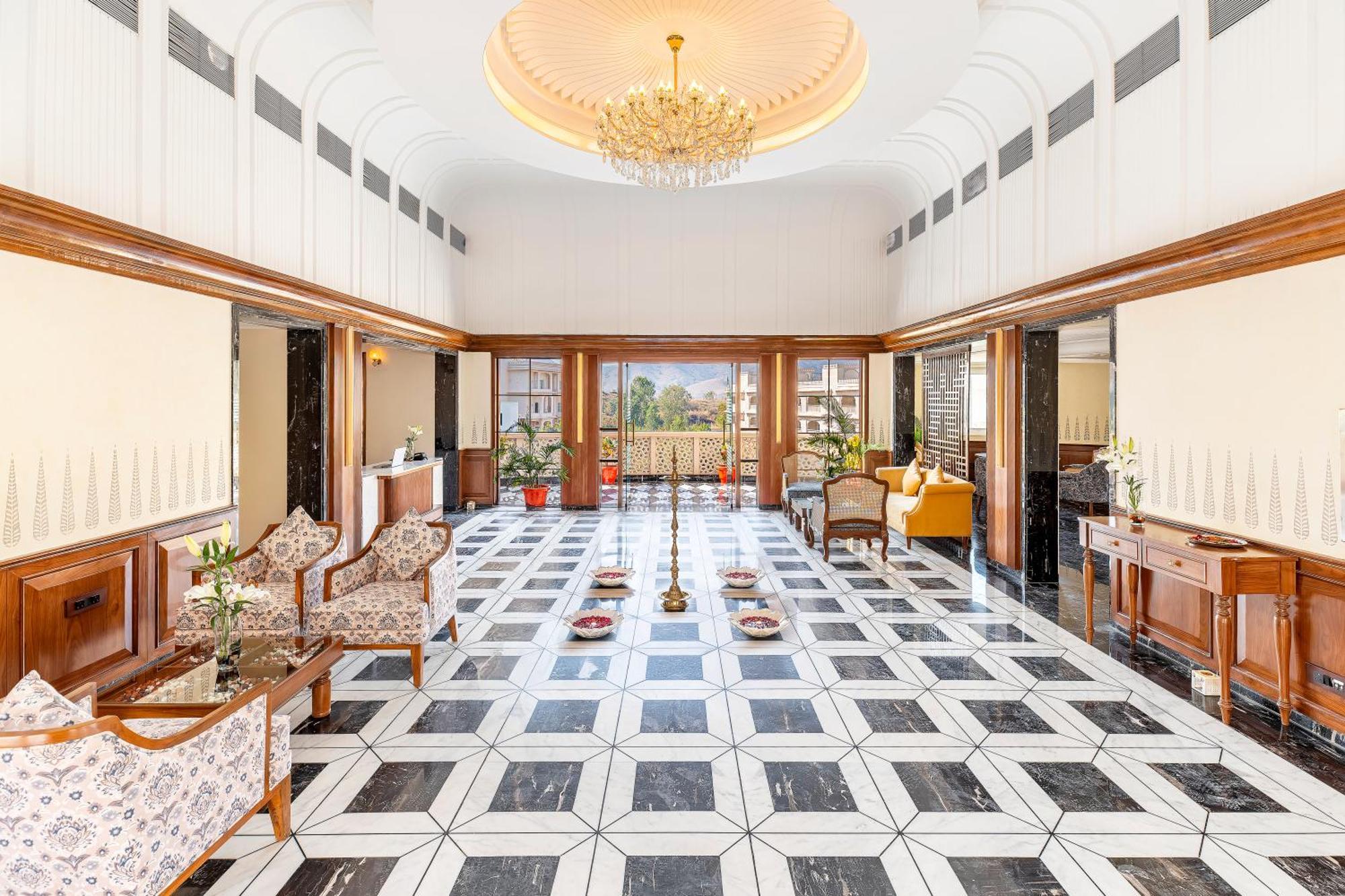 Sayaji Resorts & Spa อุเดเปอร์ ภายนอก รูปภาพ