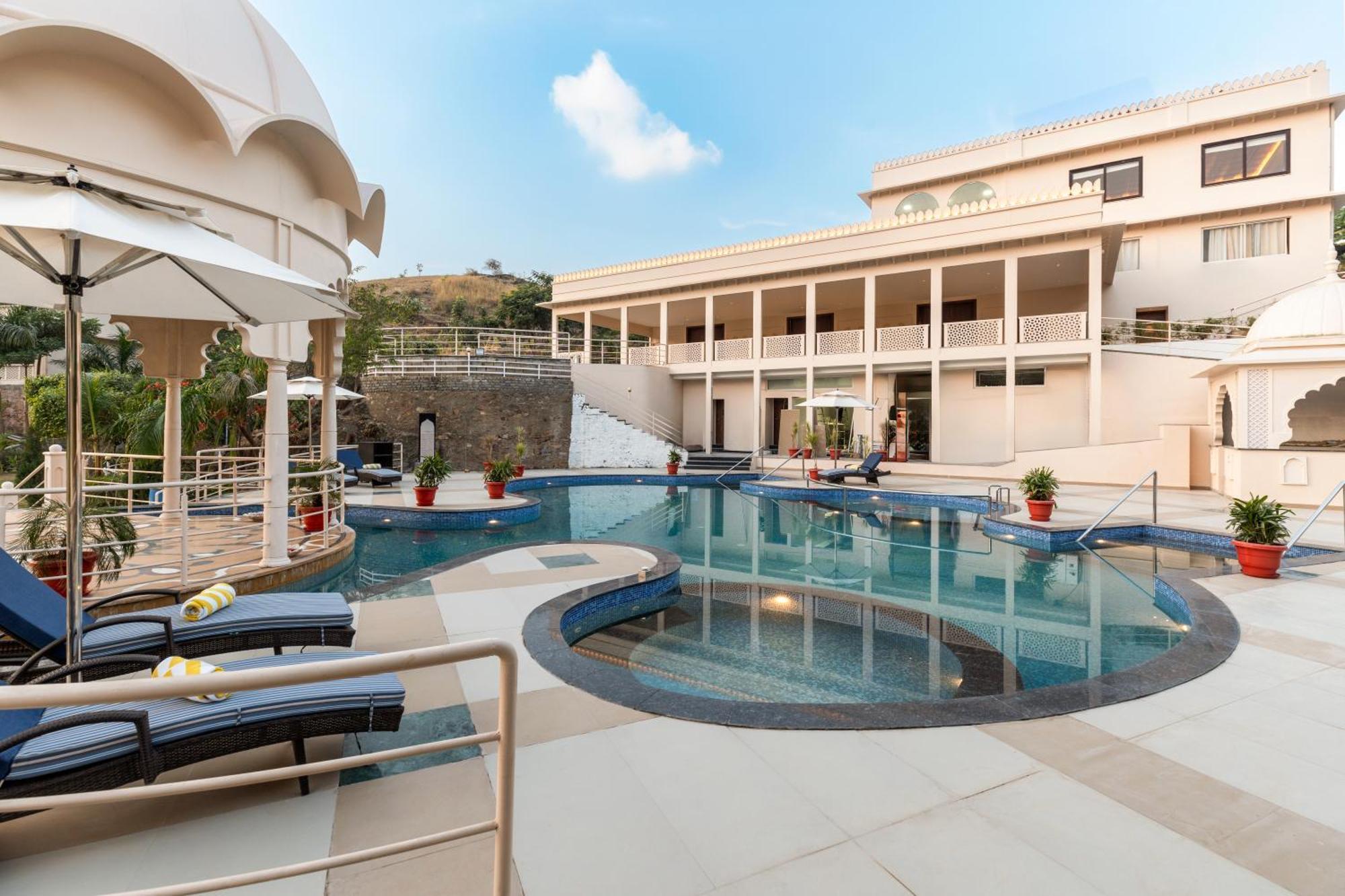 Sayaji Resorts & Spa อุเดเปอร์ ภายนอก รูปภาพ