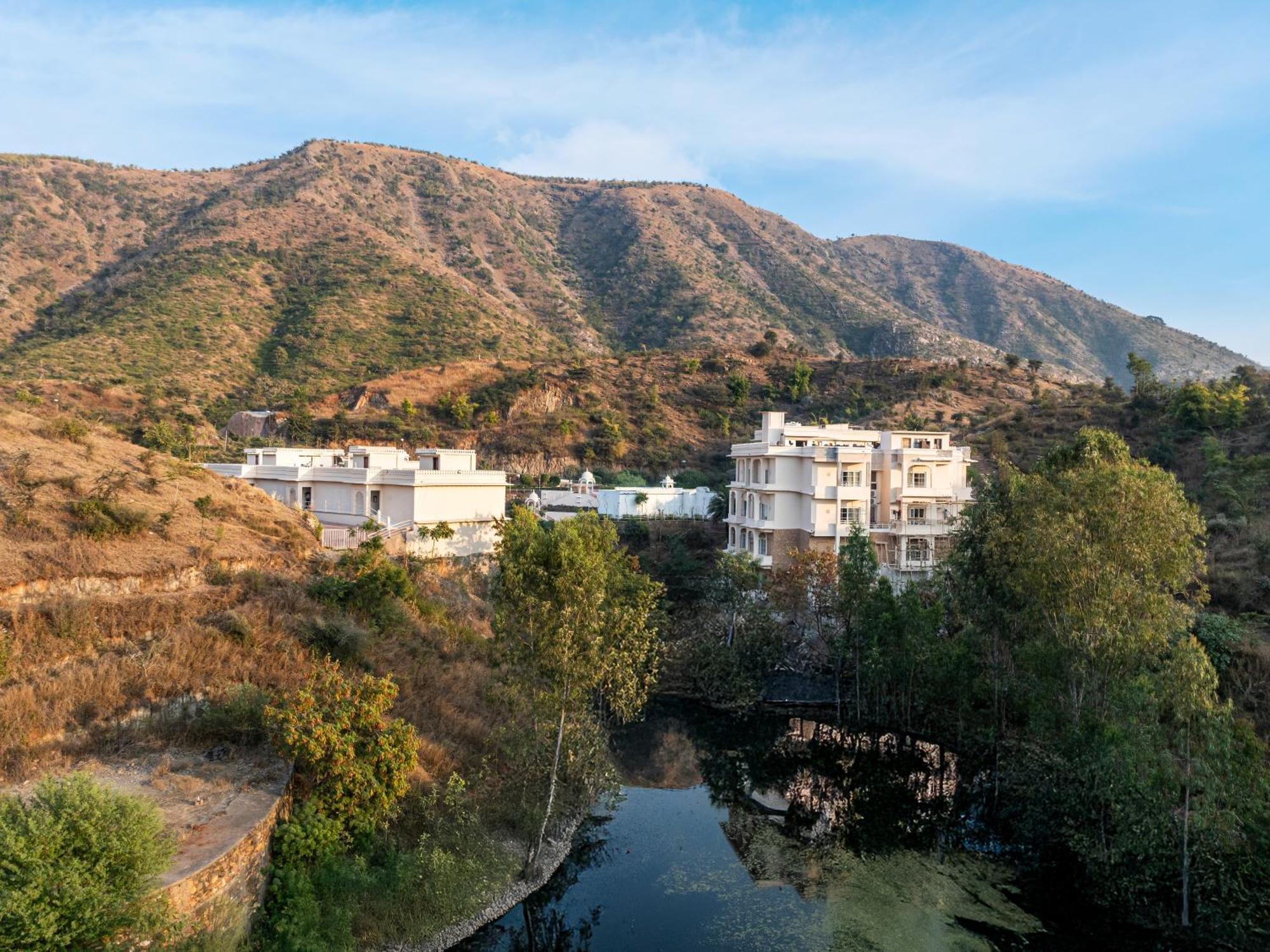 Sayaji Resorts & Spa อุเดเปอร์ ภายนอก รูปภาพ